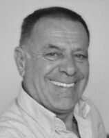 MIRO KNEŽEVIĆ