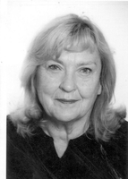 MARGIT MACUKA 