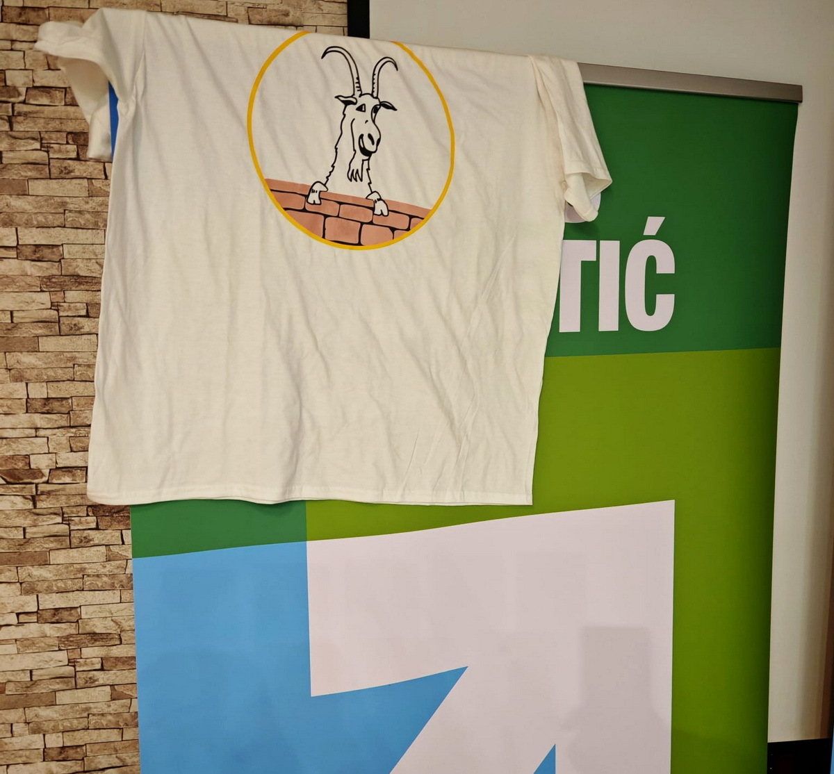 Samo 467 glasova dijelilo je IDS od potpune katastrofe