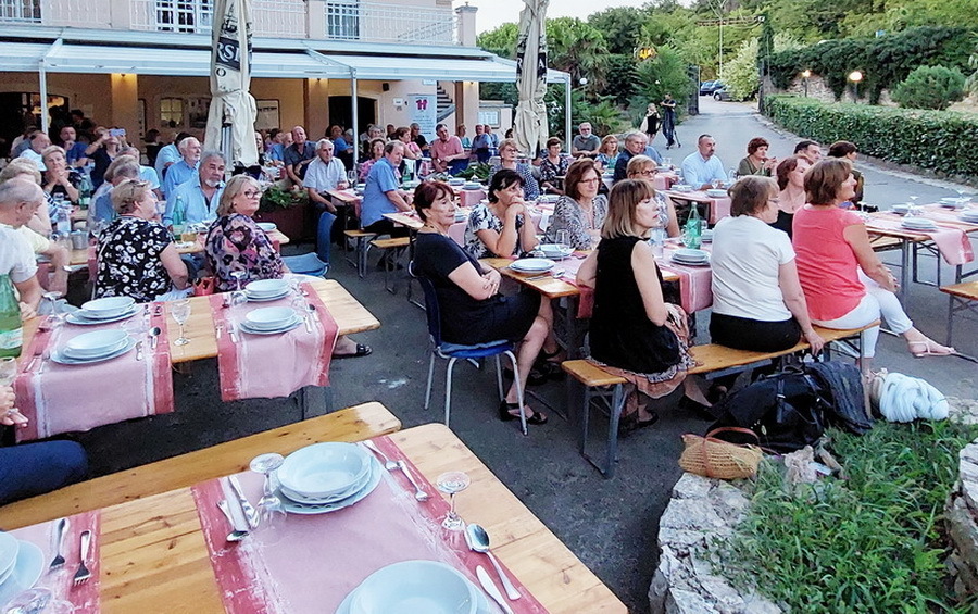 Labinjane koji žive i rade u Italiji ili Irskoj nitko ne zove na Godišnji susret iseljenika