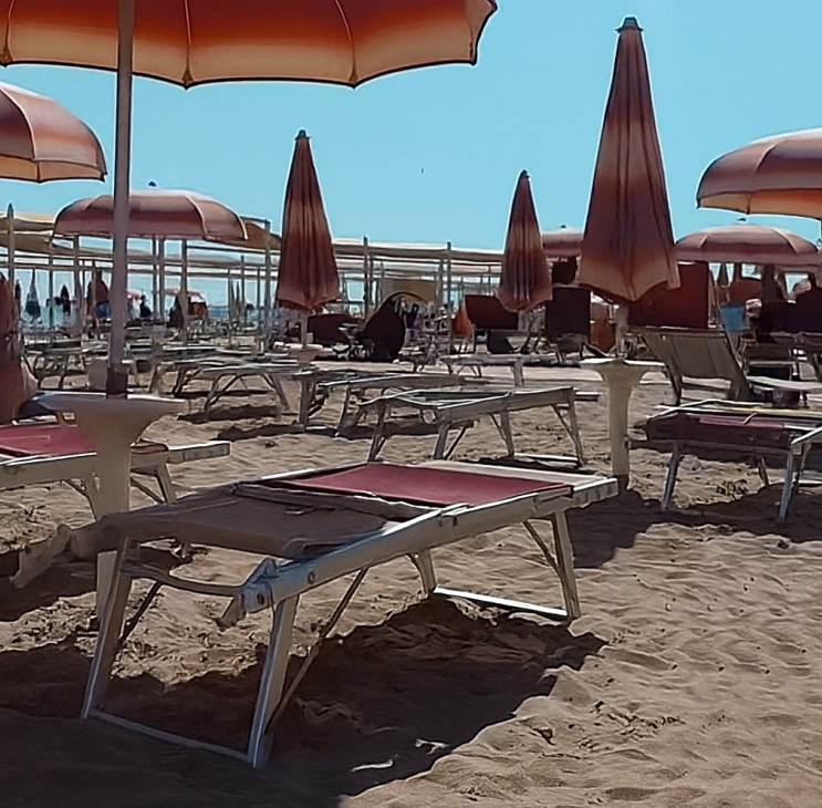 Prazne plaže na sjevernom Jadranu: 50 eura za suncobran otjeralo turiste. 'Pjevajte Bella Ciao'