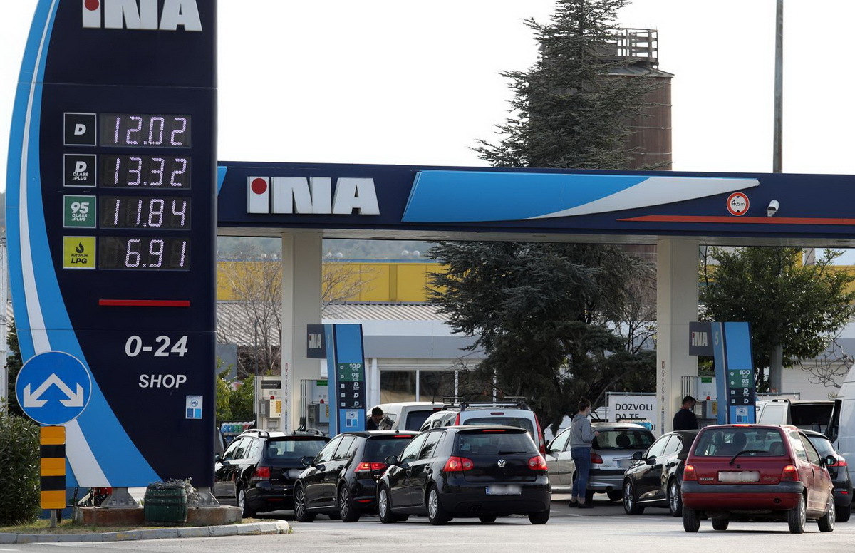 Od 'par-nepar' do danas: možete li u Istri zamisliti nekoga da na posao odlazi autobusom?