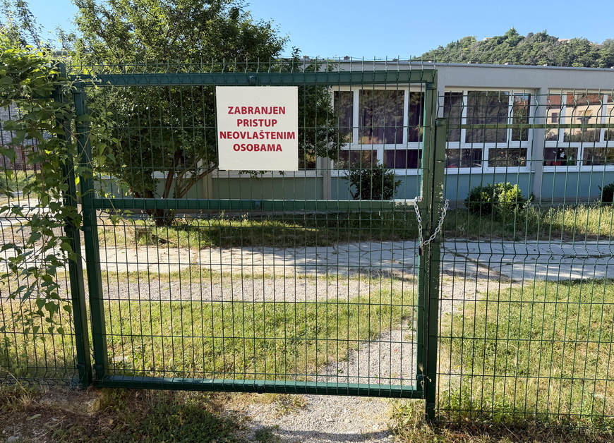 Od otvorenih školskih dvorišta do zaključanih vrata: jesmo li pretjerali?