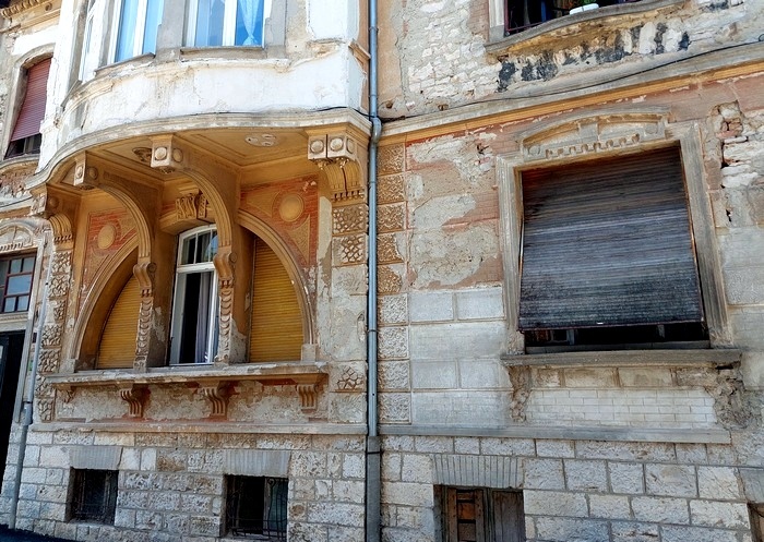 Tajne starih pulskih fasada: Hoće li starenje zauvijek uzeti secesijsko bogatstvo?