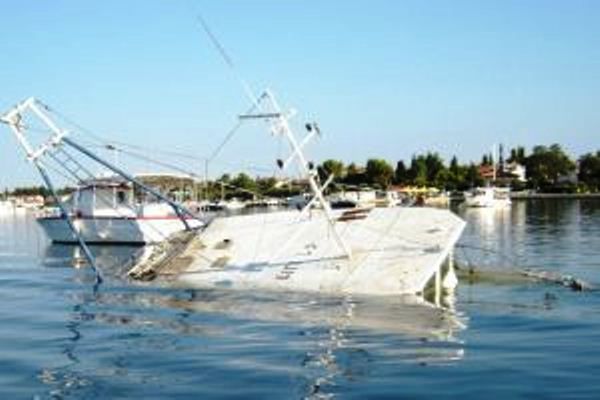 Koćarica je potonula na poziciji luka Umag dok je bila privezana na bovu