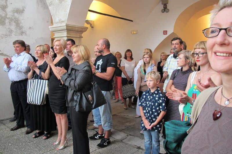 Istarska županija se predstavlja tipičnim proizvodima izloženim na štandu u Dvorištu Palače Varaždinske županije