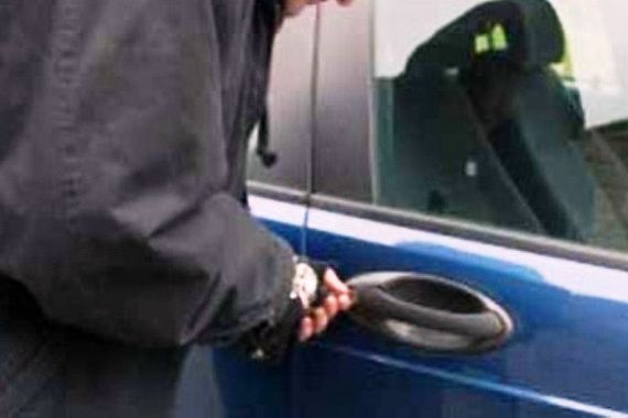 U Novigradu ukraden automobil: Policija traga za lopovom