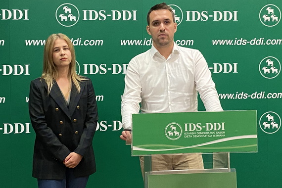'Gradonačelniku je trebalo tri godine da u Vodnjan dovede nekoliko električnih bicikala' 
