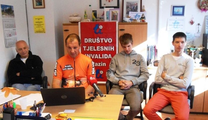 Dionica za bicikliste duga je oko 40 km, a kreće se trasom: Pazin-Sv. Petar u Šumi-Žminj-Gračišće-Pazin