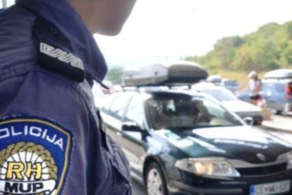 Talijan htio prijeći granicu s prijateljevom osobnom: Svoju ostavio u hotelu