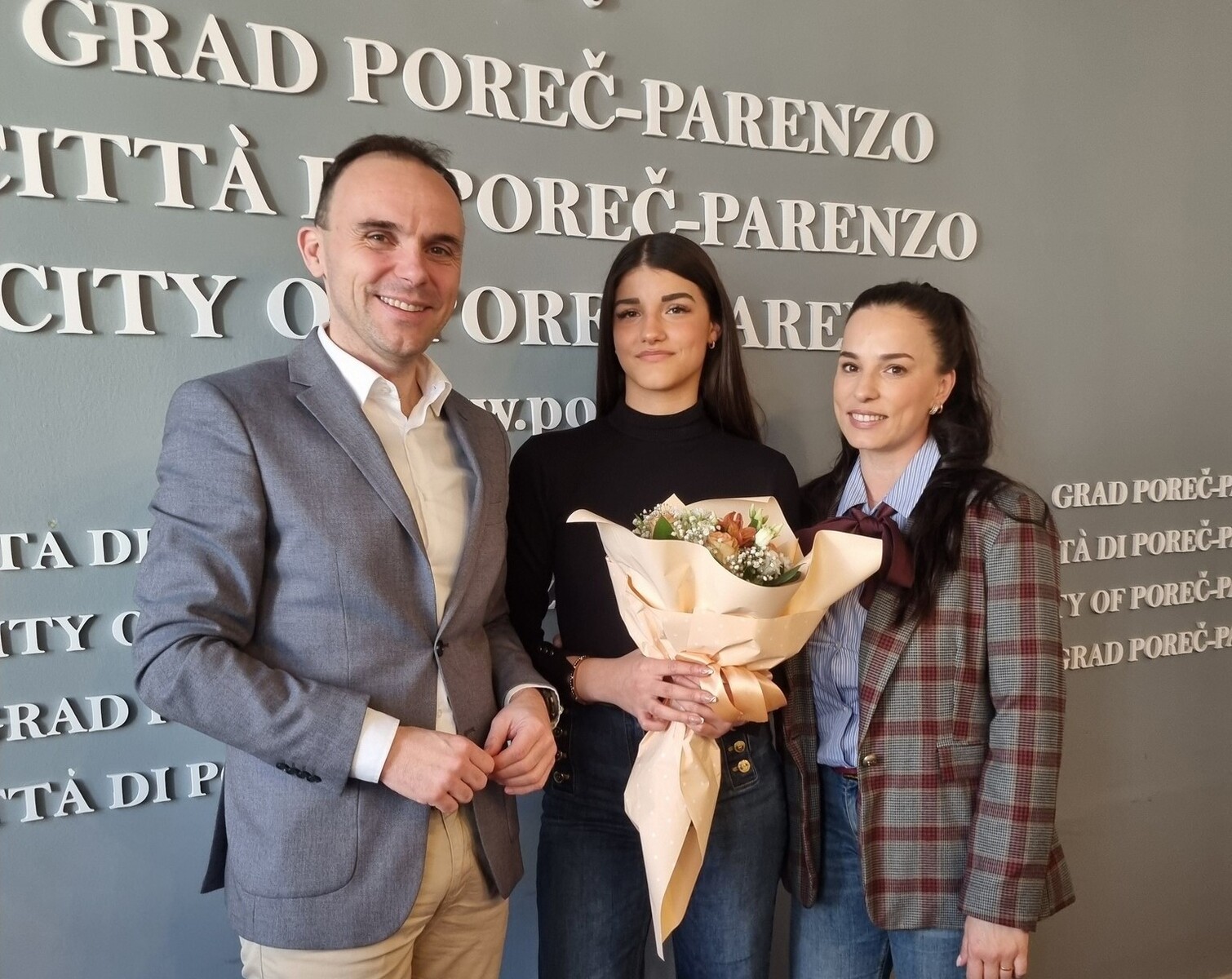Loris Peršurić, Eva i Tina Jurković