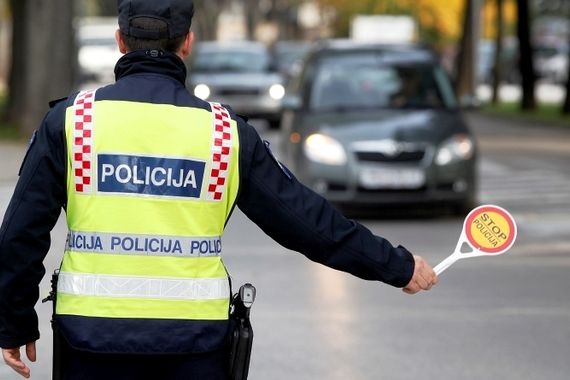 Vozio s 2,76 promila alkohola, bez vozačke i prometne dozvole
