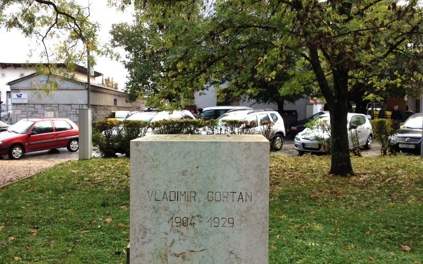 Bista Vladimira Gortana ukradena je 2008. godine