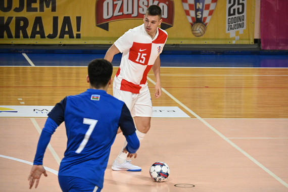 Puležan donio treću pobjedu reprezentaciji na teškom gostovanju u Grčkoj