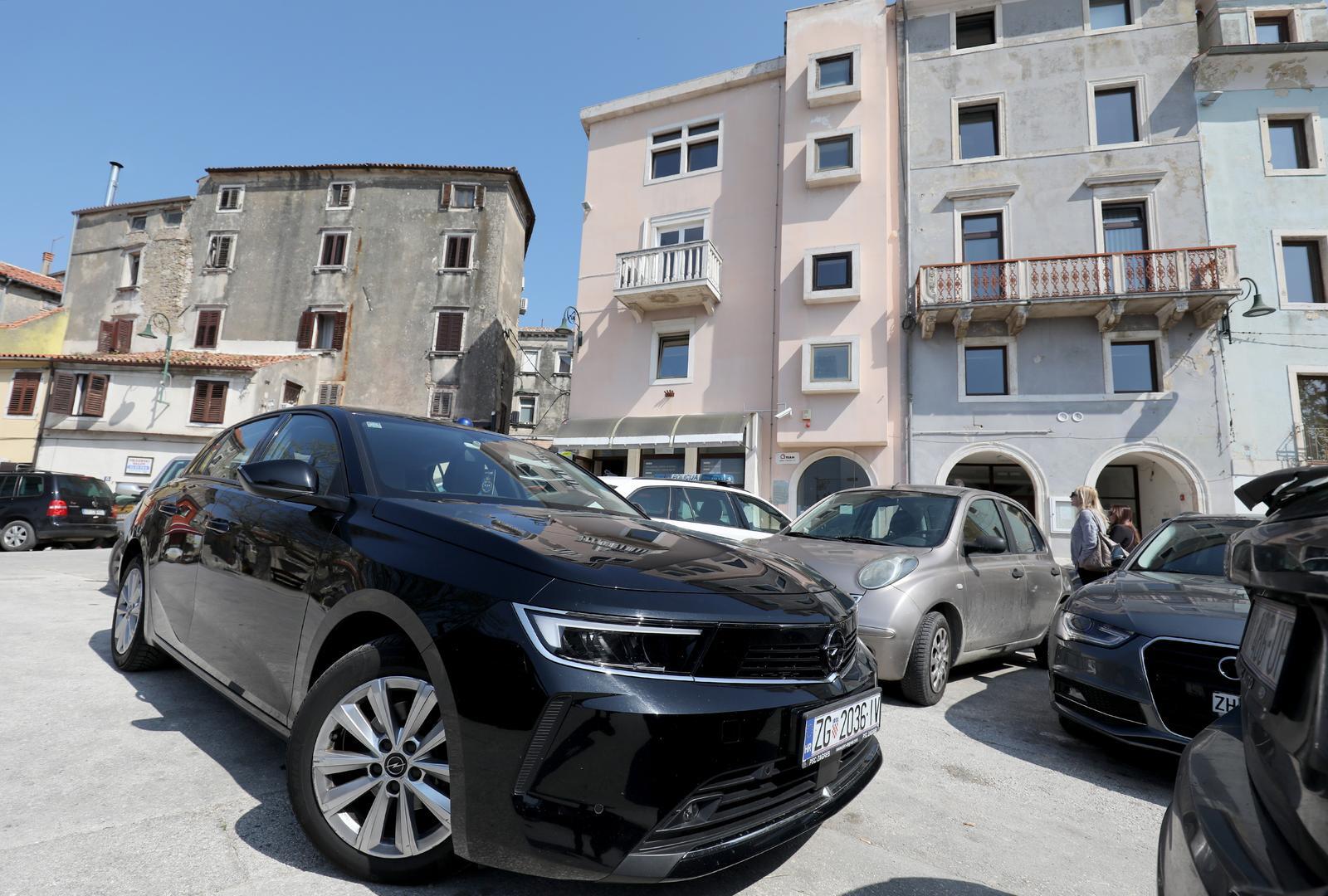 Uhićenja u Bujama (foto: Saša Miljević/Pixsell)