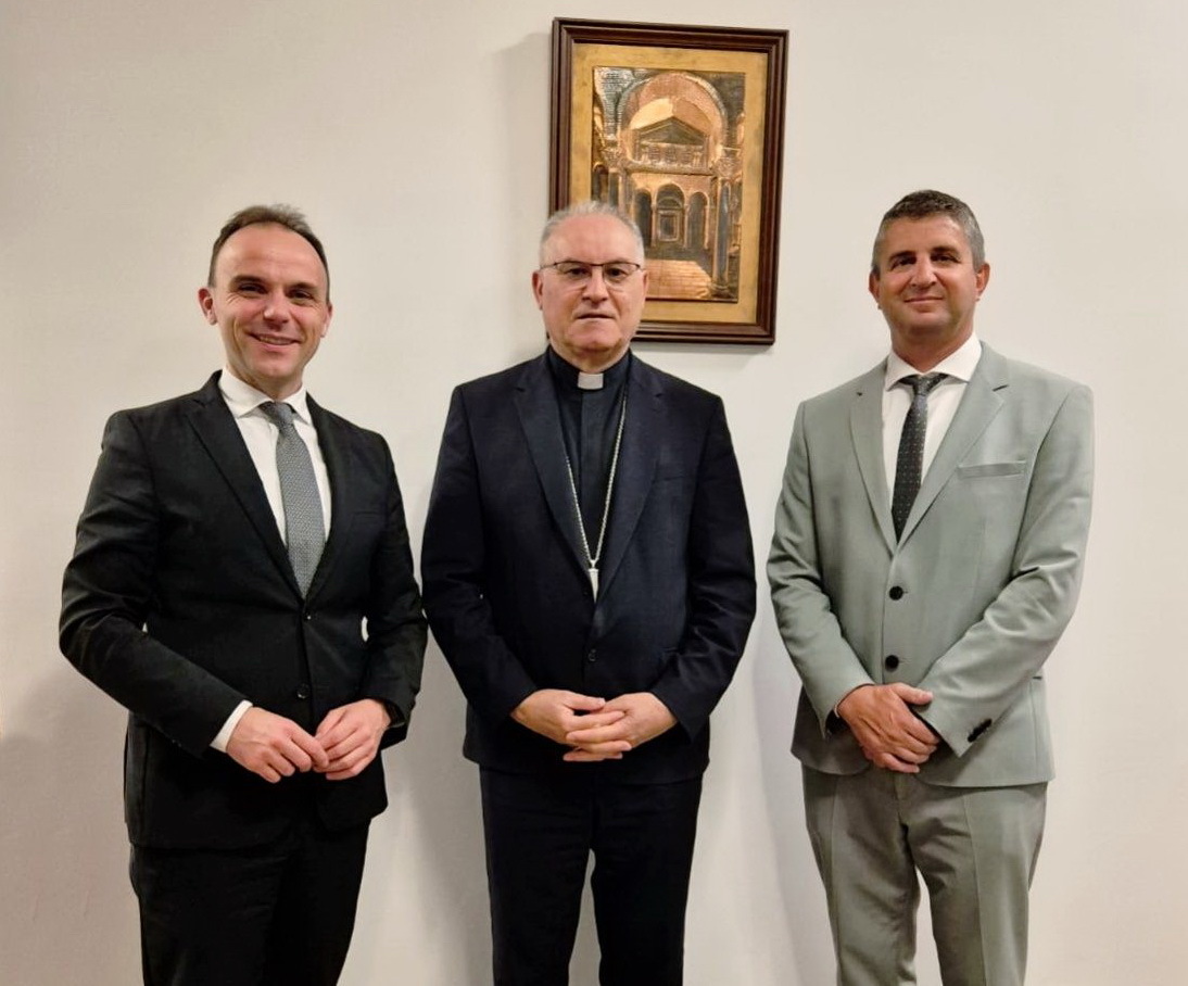 Loris Peršurić, mons Ivan Štironja i Zoran Rabar