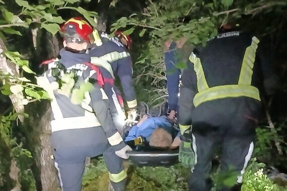 Nonić otišao u šparuge pa pao sa strmih stijena - uspio je nazvati ženu