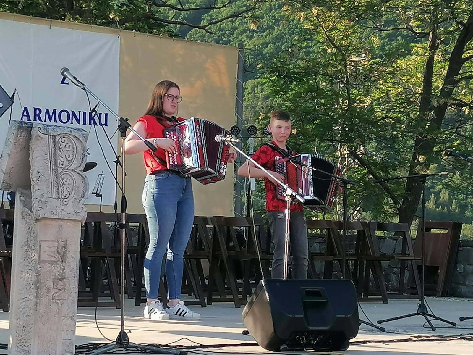U Roču je nastupilo 50-ak harmonikaša (Foto: ŽKUD Renato Pernić)