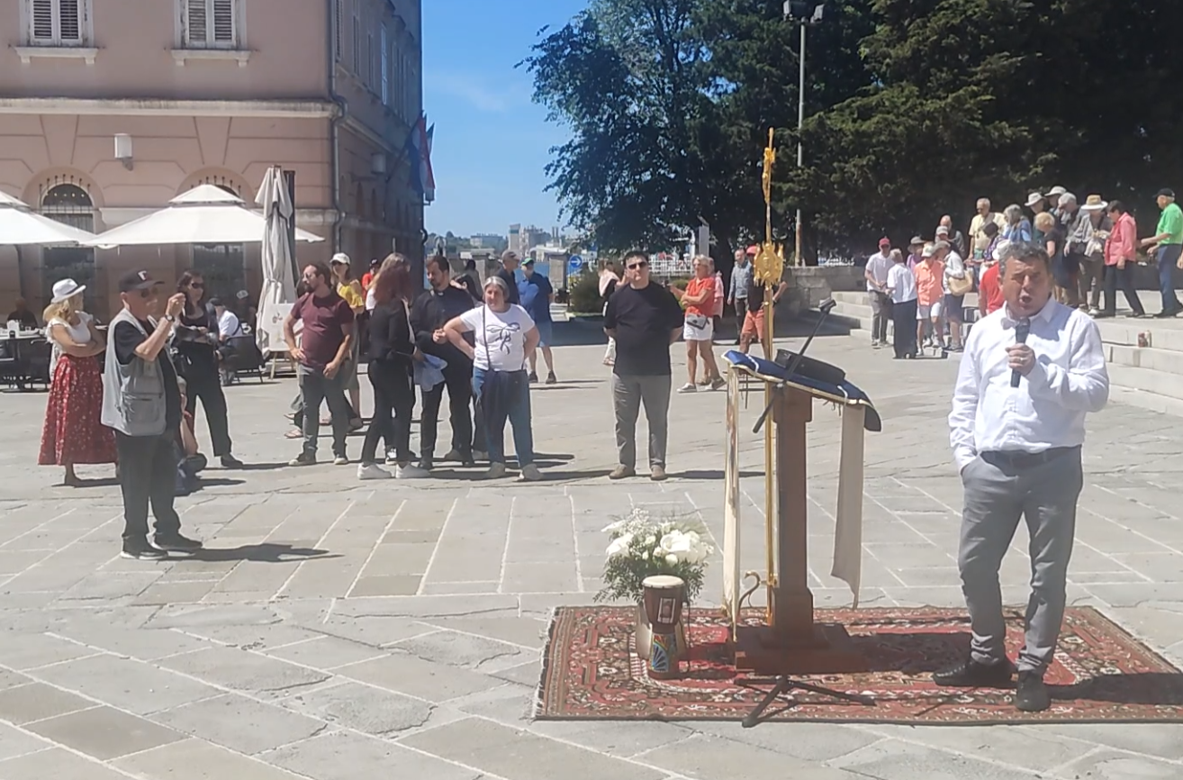 Govor na Forumu u nedjelju u pola dana