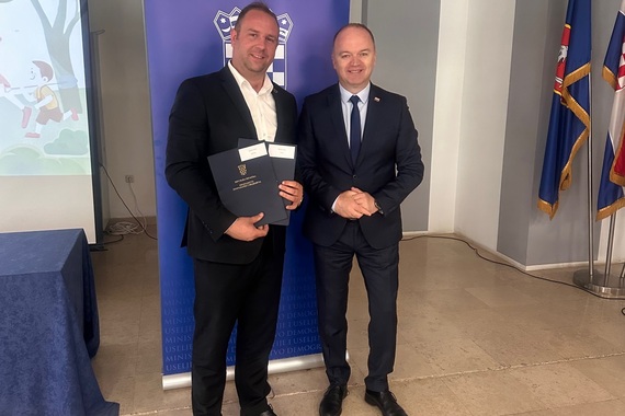 Općini Žminj dodijeljena dva ugovora Ministarstva demografije i useljeništva