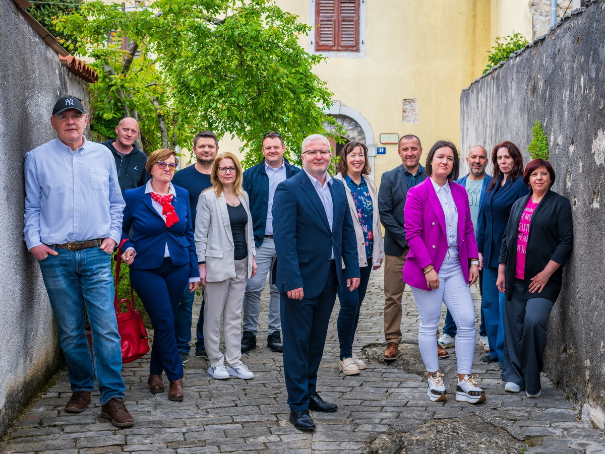 Kandidacijska lista SDP-a i platforme Možemo!, osnažena nezavisnim ljudima iz Buzeta