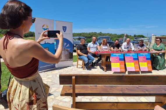 Rockabilly oldtimeri, glazbene zvijezde i tisuće turista najavljuju ljeto za pamćenje