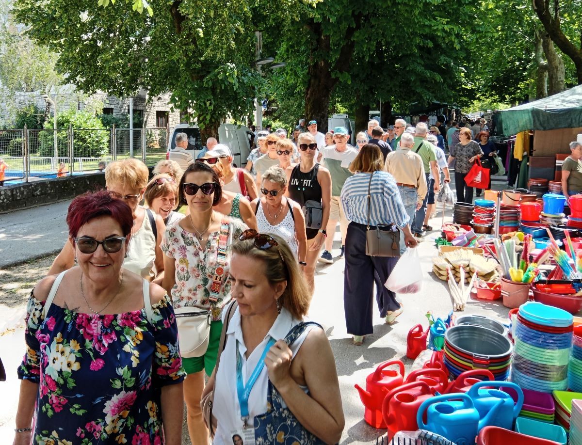 Gužva na Šetalištu Pazinske gimnazije (Foto: Igor Radić)