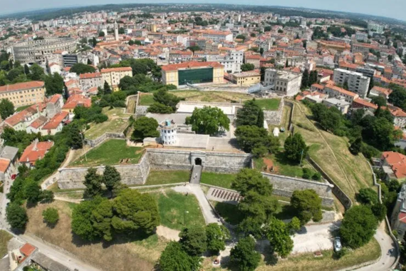 Ako želite više saznati o čuvenoj pulskoj obitelji Castropola, evo gdje trebate doći