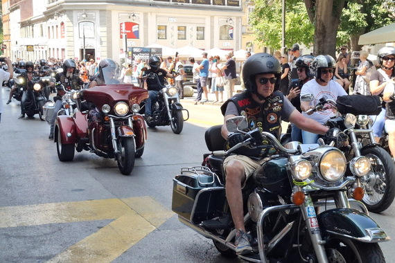 Spektakularni defile Harley Davidson motociklista oduševio Pulu
