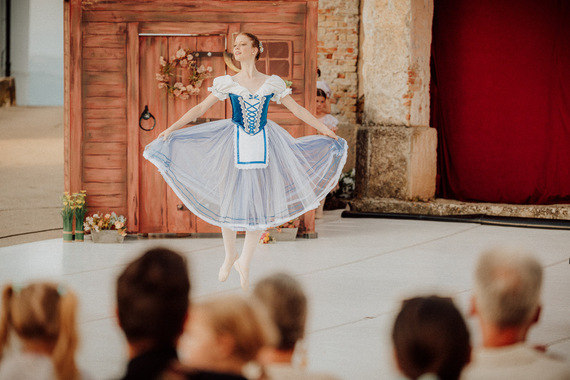 Balet 'Giselle' pod zvjezdanim nebom oduševio Vižinadu