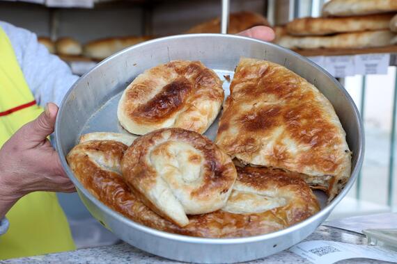 Čovjek pohvalio cijenu bureka u Poreču. Je li u pravu?