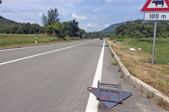 U teškoj prometnoj nesreći kod Vranje ozlijeđen motociklist
