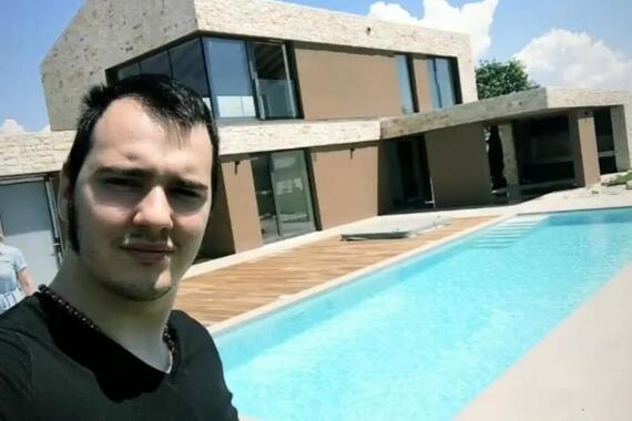 Obitelj slavnog Đorđa Balaševića ljetuje u atraktivnoj vili i rado se pohvali: 'Naša Istra!'