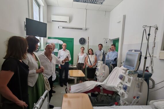 Umag podiže zdravstveni standard: stiglo 14 vrhunskih aparata za dijalizu