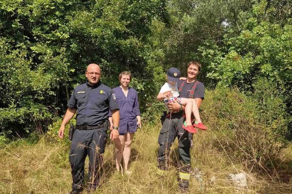 CURICA NESTALA U ŠUMI 'Bila je u travi višoj od nje, od šoka nije ni zaplakala. Pustili smo joj crtić...'