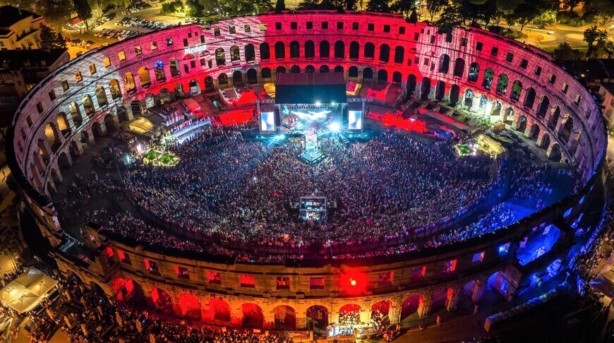 Arena u Puli