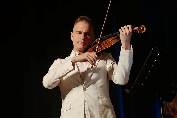 Virtuoz violine Stefan Milenković se odužio istarskom gradu u kojem je rođen njegov djed
