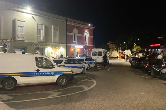 Velika policijska racija sinoć u Poreču. Možete pretpostaviti koji su klub posjetili