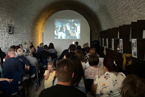 Radojka Smoković je u filmu iz 1981. godine pokazivala kako se nekad ‘češljalo za dotu’ 