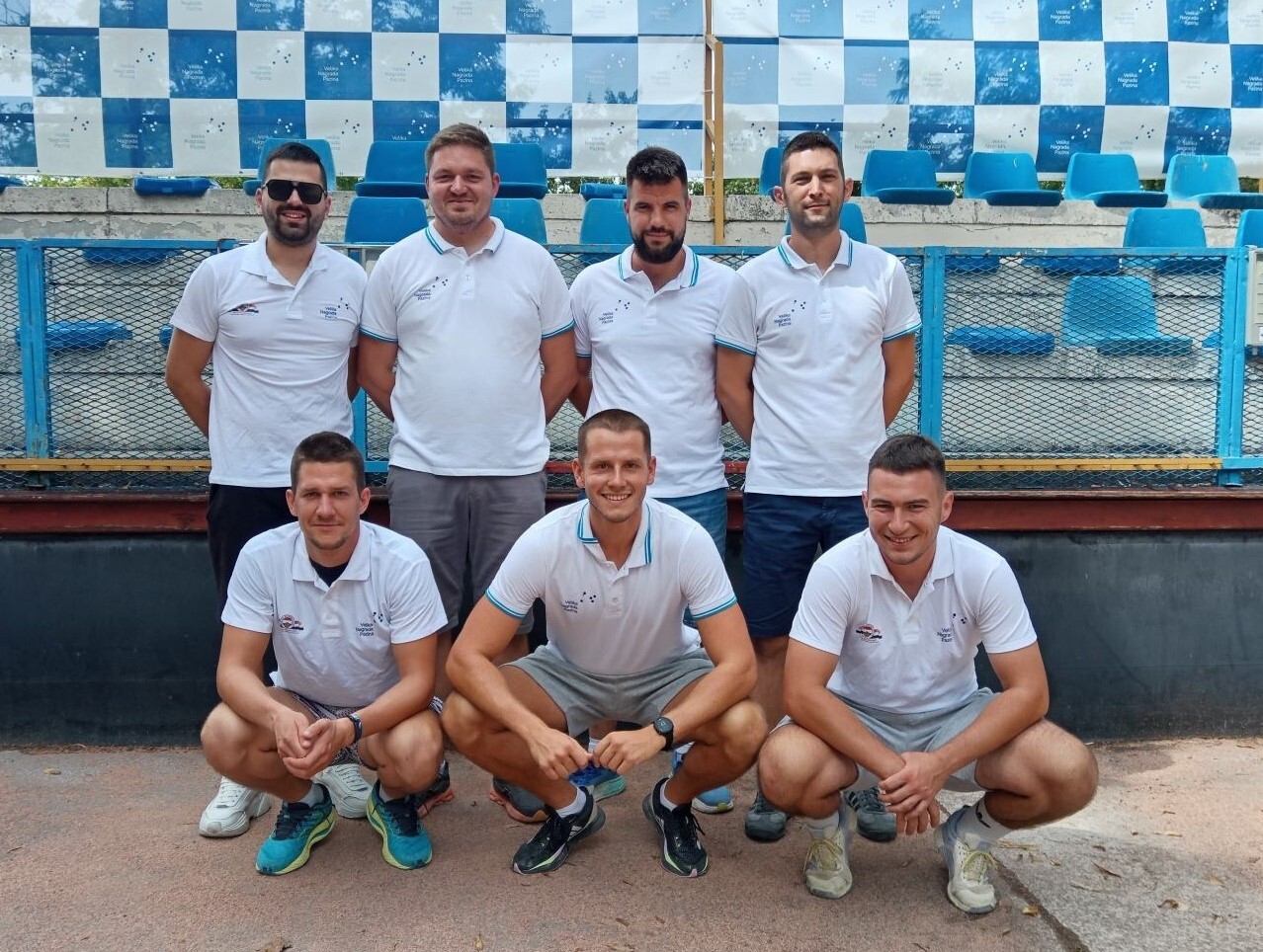 Organizacijski tim - stoje, slijeva: Dino Krizmanić, Ivan Lanča, Luka Marcan, Sebastijan Gržić; čuče: Dajan Jurman, Filip Matijašić i Martin Štihović (Foto: Igor Radić)