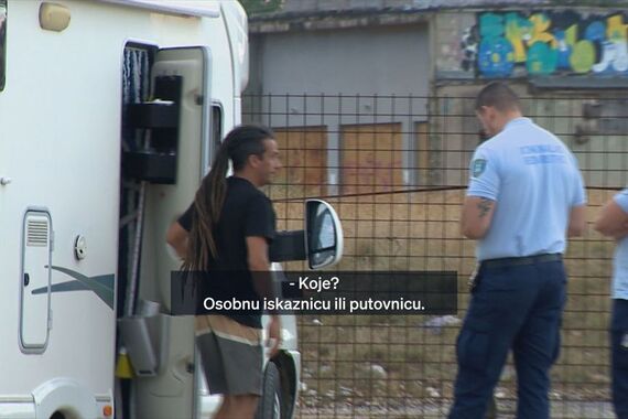 Ilegalni kampisti preplavili obalu: 'Biraju top-mjesta, parkiraju, podgriju juhicu, kao da je sve njihovo'