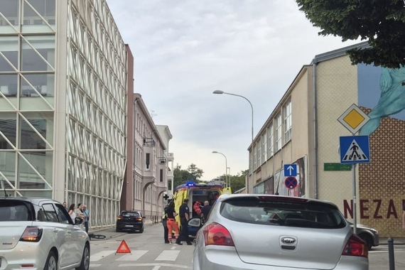 Teža nesreća kod Pattinaggia - u naletu automobila stradao biciklist