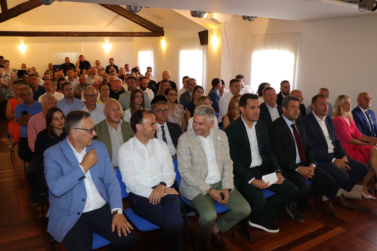 Sa svečane sjednice Gradskog vijeća Vodnjana