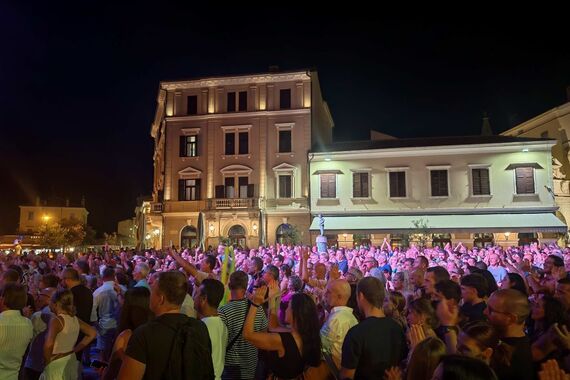 Spektakl koji nas je vratio u dane slavne Rovinjske noći