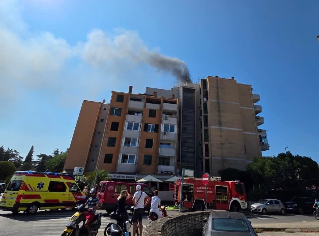 Požar je zahvatio zgradu na križanju Adamićeve i Radićeve ulice (Foto: Facebook)