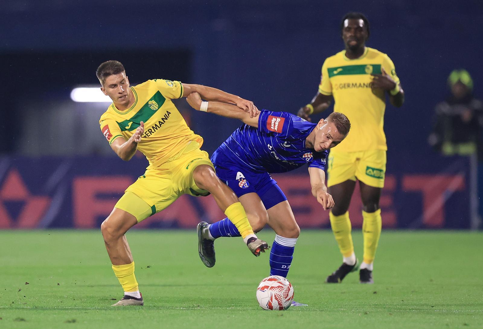 Antonio Maurić u dvoboju s Lukom Stojkovićem (foto: Marko Prpić / PIXSELL)