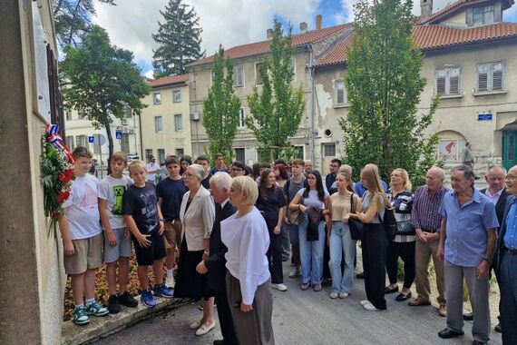 'Umjesto mržnje i zabrana, gradimo prostor za dijalog i različitost, u kojoj leži snaga čovječanstva, mir i sloboda'
