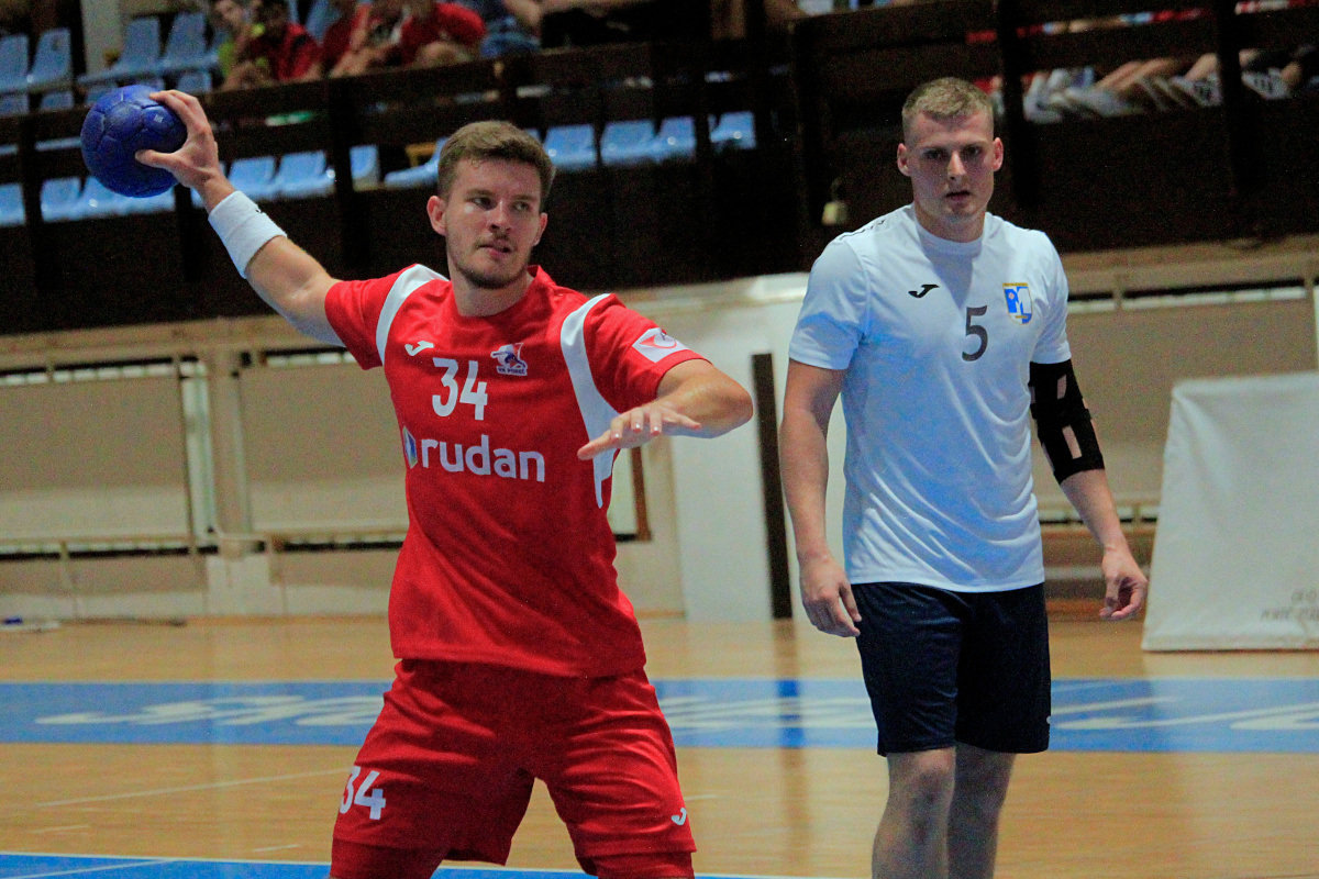 UBOJIT IZ SEDMERACA - Nikola Ivanković u susretu s Moslavinom (foto: RK Poreč)