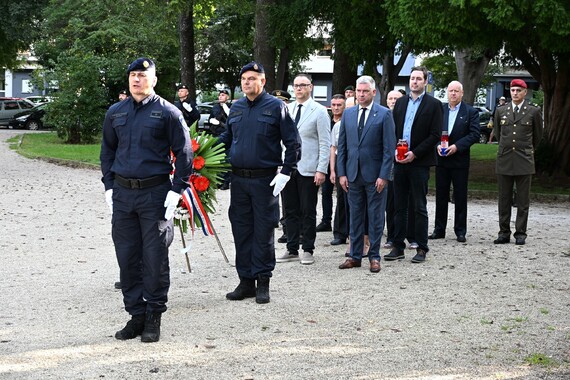 U Puli odana počast poginulim policajcima i braniteljima