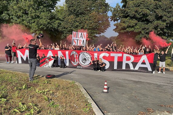 Prvak Napoli večeras na San Siru. Velika grupa navijača iz Istre krenula na put